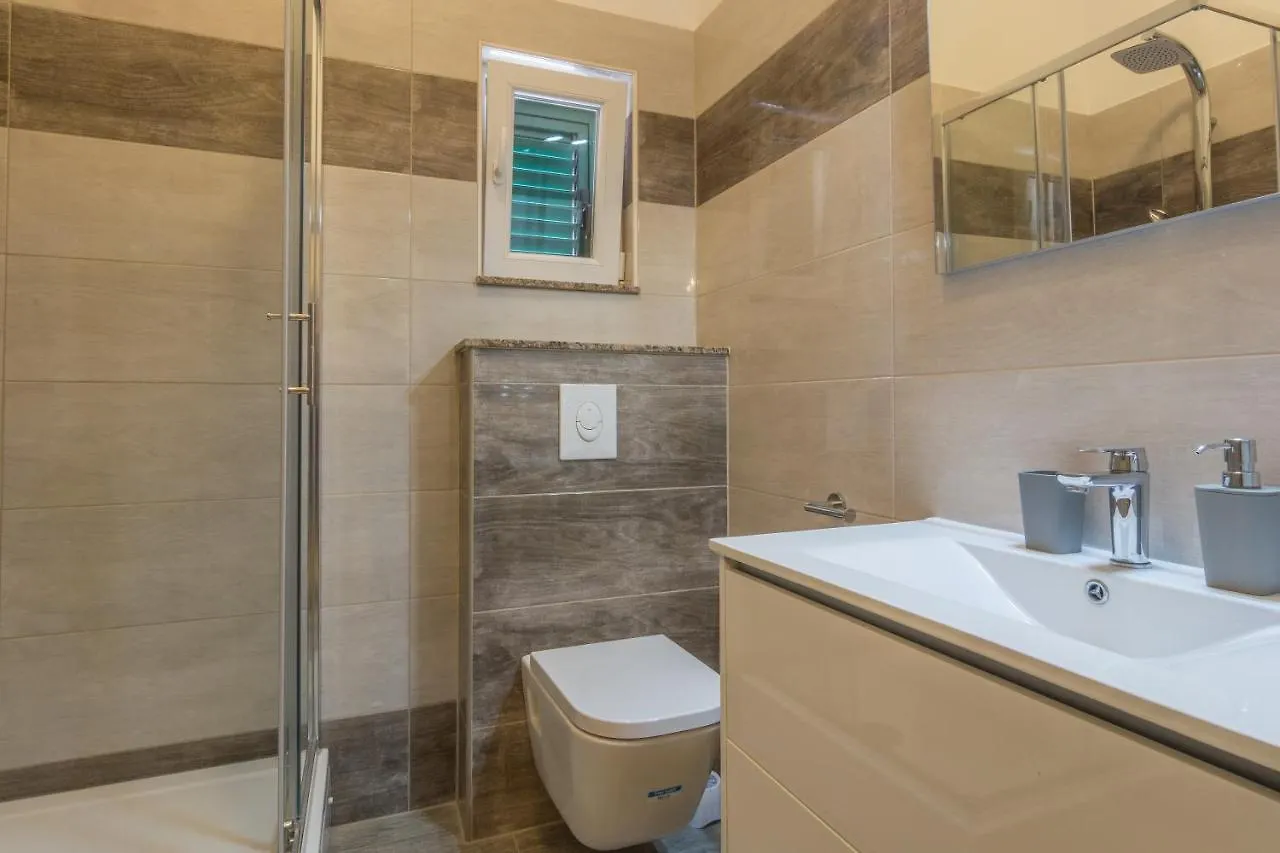 Apartments By The Sea Simuni, Pag - 18386 Kolan