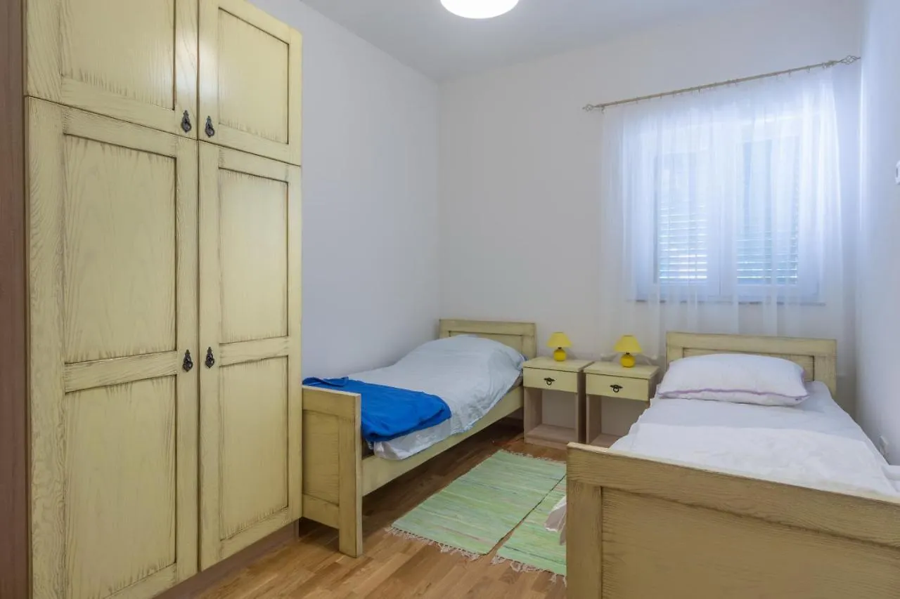 Apartments By The Sea Simuni, Pag - 18386 Kolan 0*,