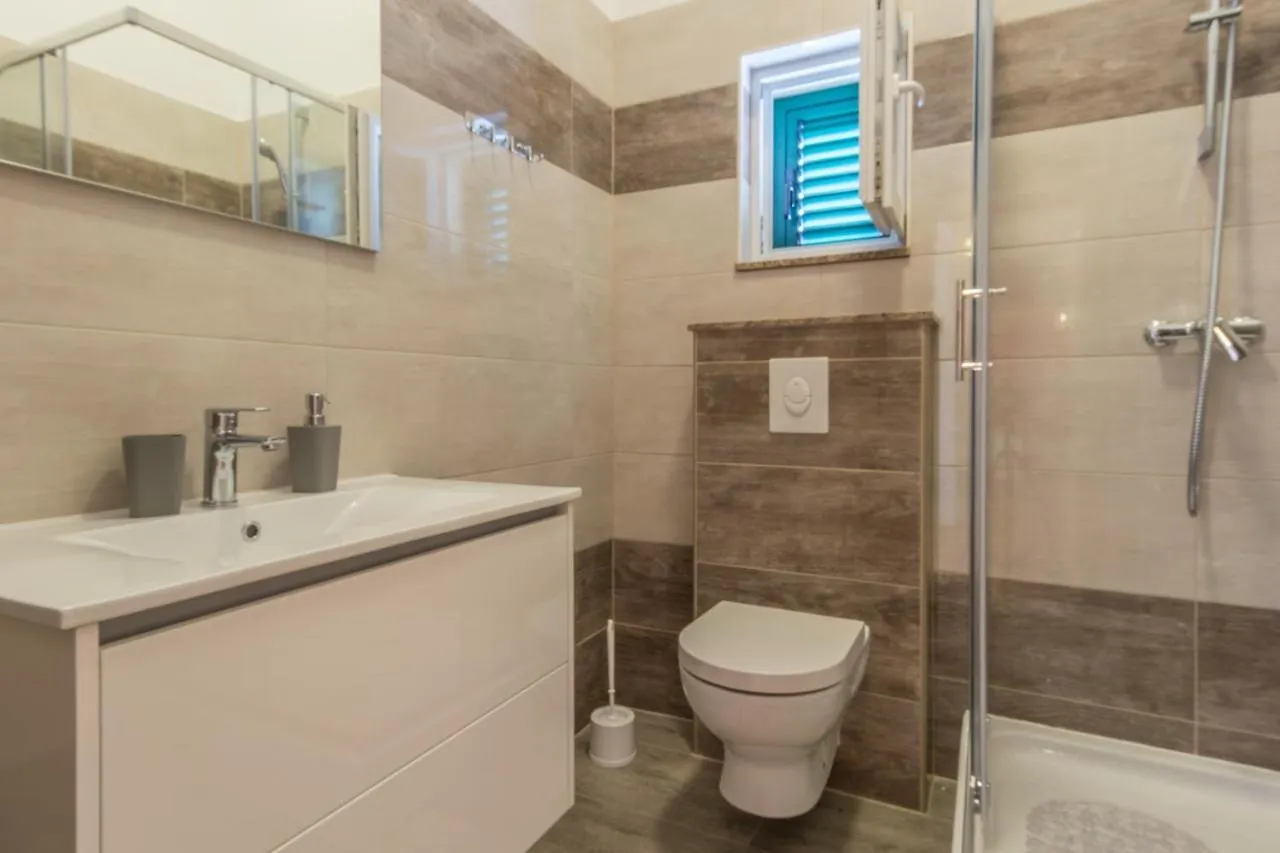 Apartments By The Sea Simuni, Pag - 18386 Kolan